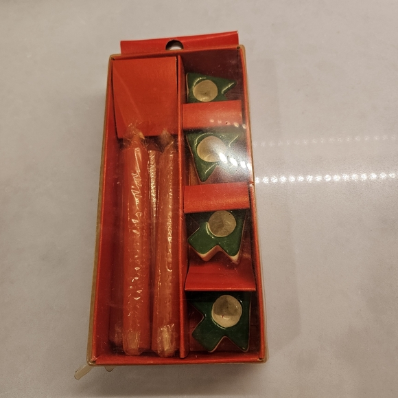 4 new vintage mini red candles with Christmas tree stands - Picture 1 of 6